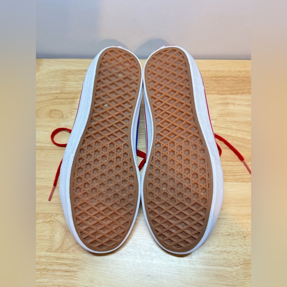 Colorblock Low-Top Sneakers in Teal, Blue & Red - Picture 7 of 14